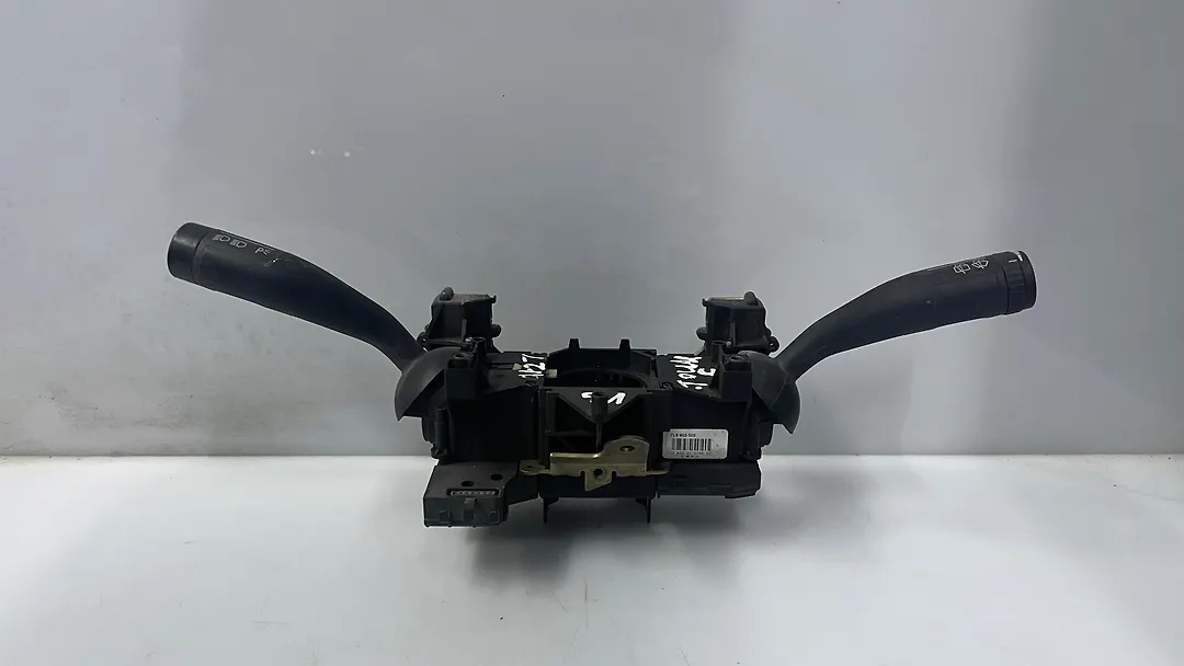 Column switch - 2005 Volkswagen Touareg