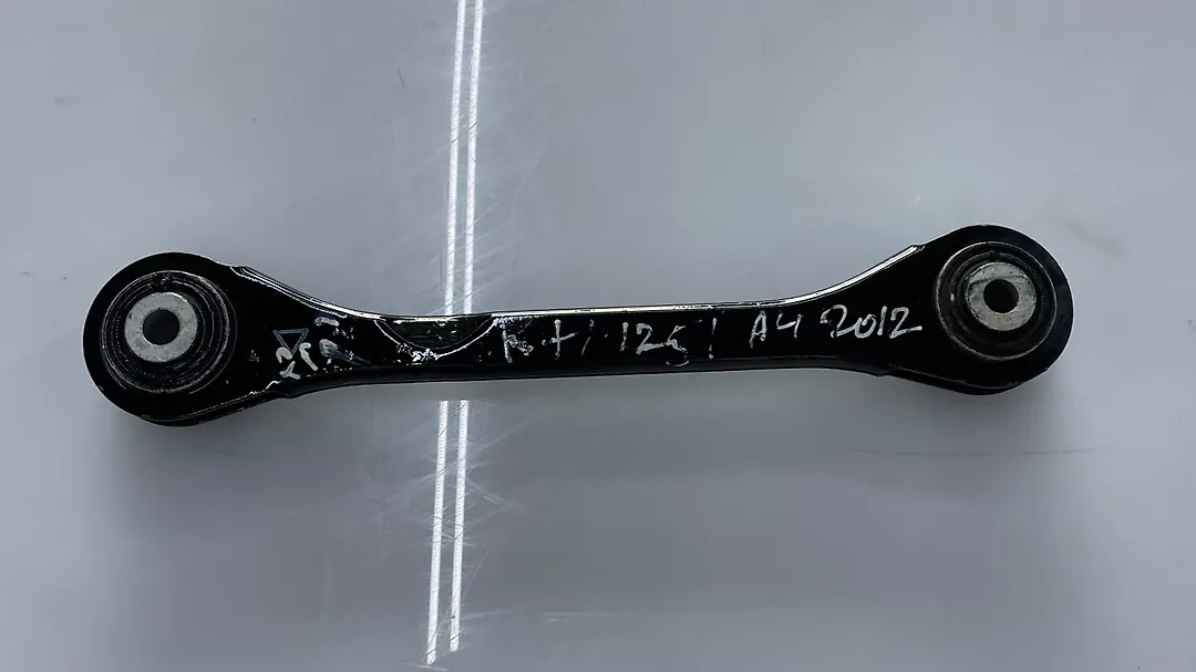 Lower arm (RH) - 2011 Audi A4