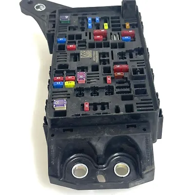 Fuse box - 2016 Dodge Challenger SXT LA