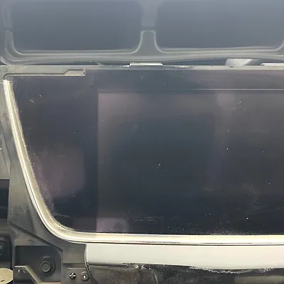 Info-gps-tv screen - 2017 Cadillac XT5