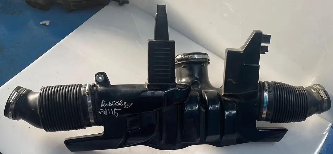 Air Inlet Duct Pipe - 2019 Land Rover DISCOVERY