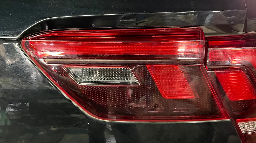 Trunk Light (RH) - 2020 Volkswagen Tiguan