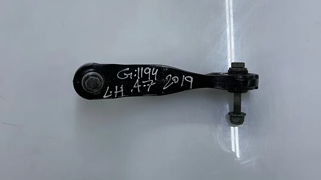Upper arm (LH) - 2020 Audi A7