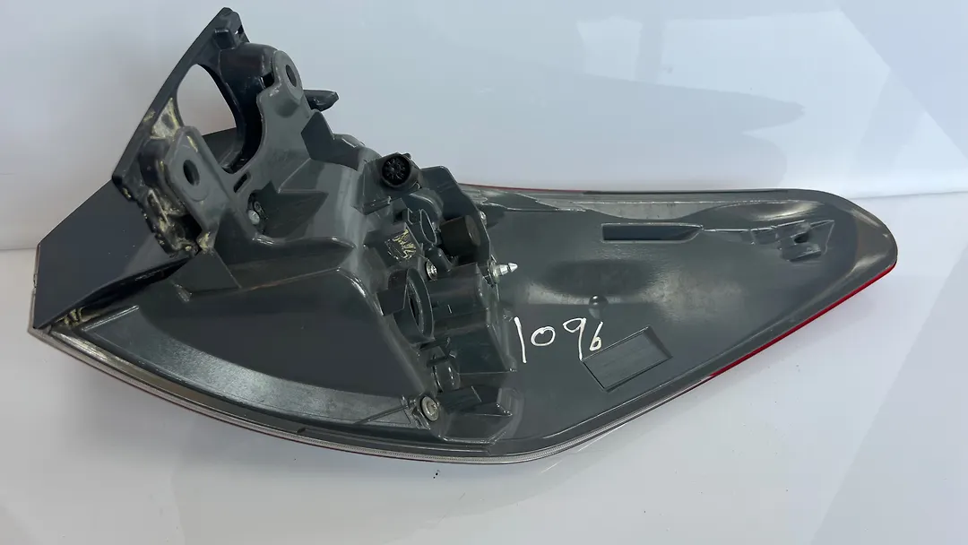 Trunk Light (LH) - 2018 Toyota Highlander SE