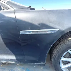 Fender (RHF) - 2011 Jaguar XJL