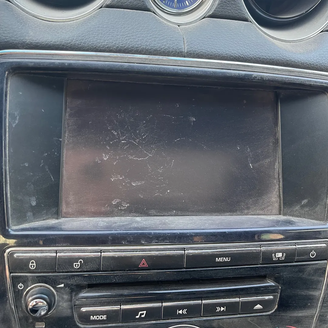 Info-gps-tv screen - 2011 Jaguar XJL