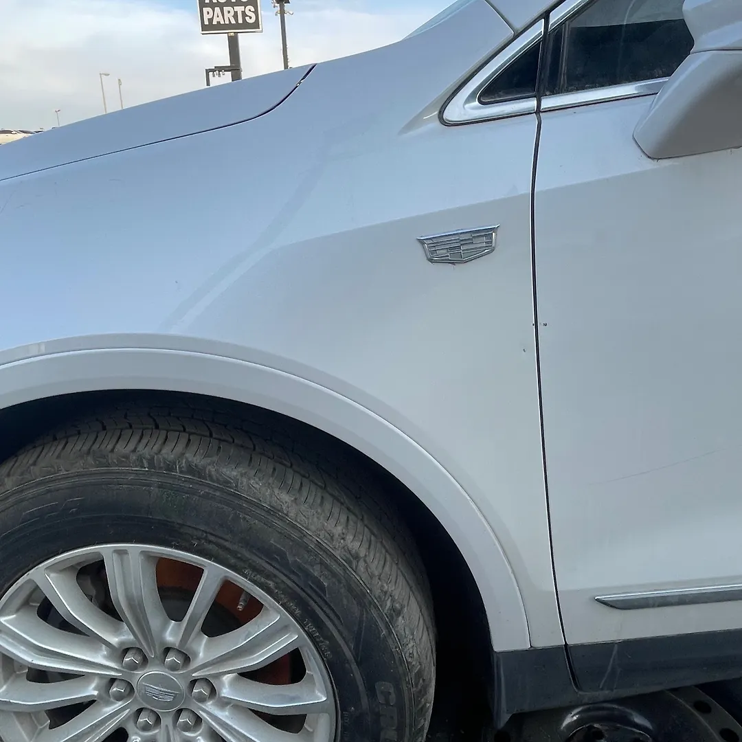Fender (LHF) - 2017 Cadillac XT5