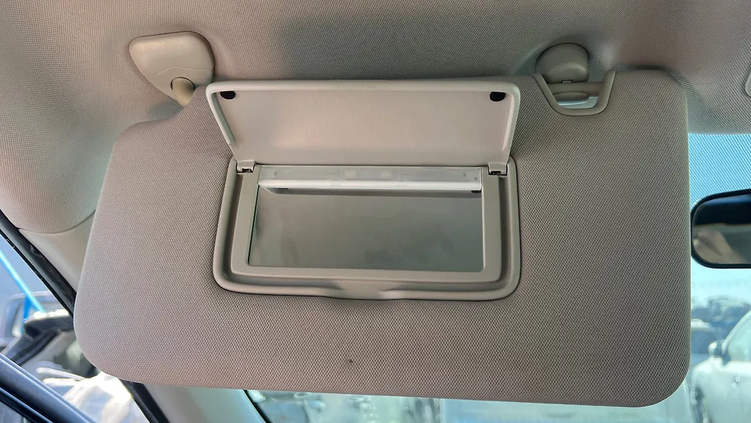 Sun visor - 2015 Nissan Rogue