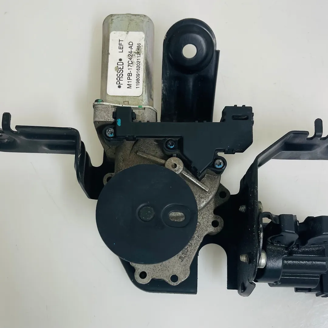 Rear wiper motor - 2022 Chevrolet Traverse LT Leather