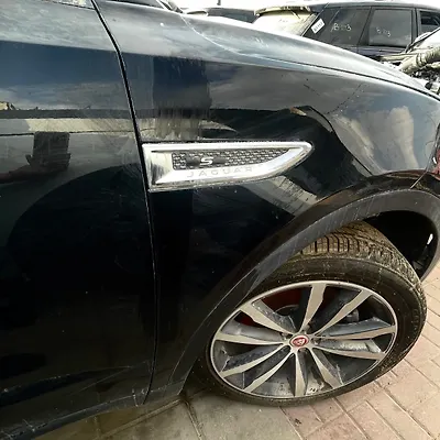 Fender (RHF) - 2020 Jaguar E-Pace