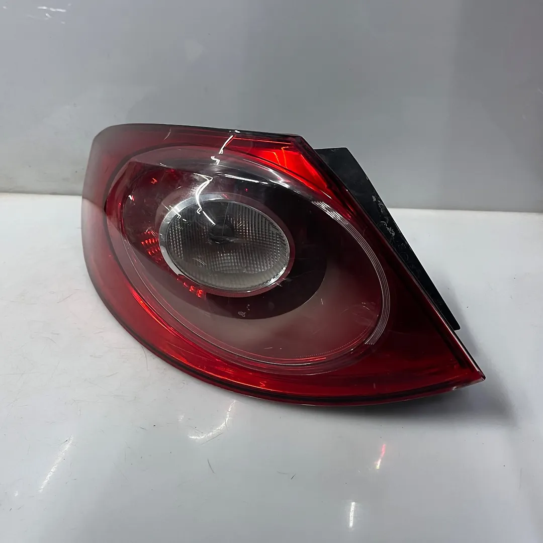 Tail Light (LH) - 2010 Volkswagen Passat