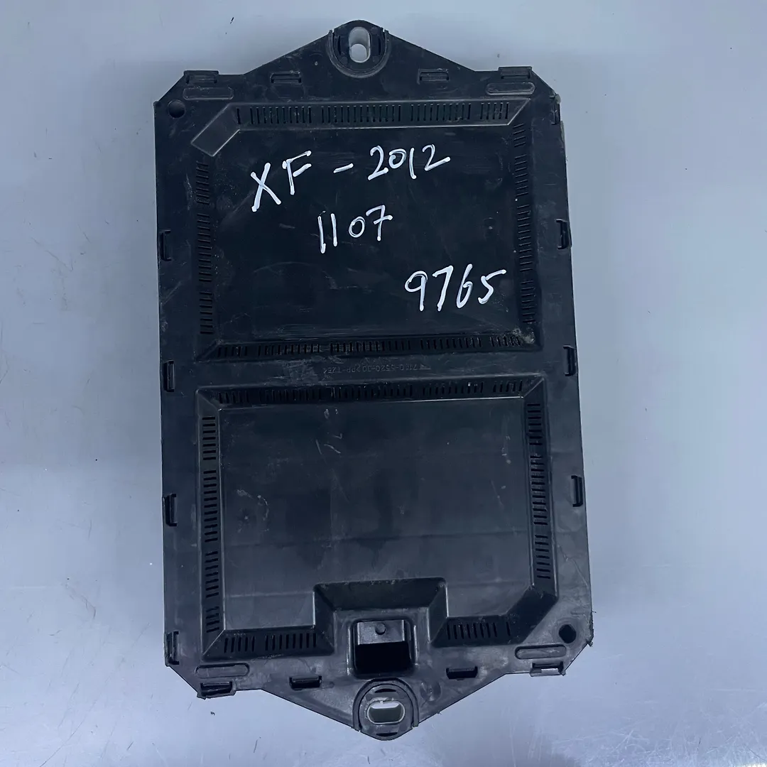 Fuse box - 2010 Jaguar XF