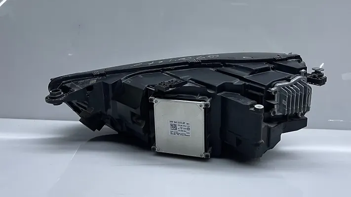 Headlight (RH) - 2020 Audi Q5 quattro