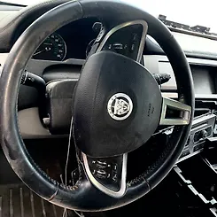 Steering wheel - 2013 Jaguar XF