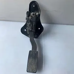 Accelerator pedal - 2011 Infiniti QX56