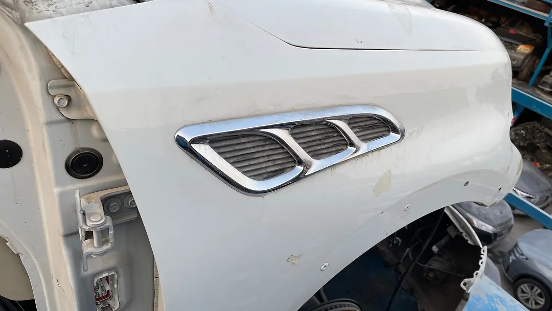 Fender (RHF) - 2013 Infiniti QX56
