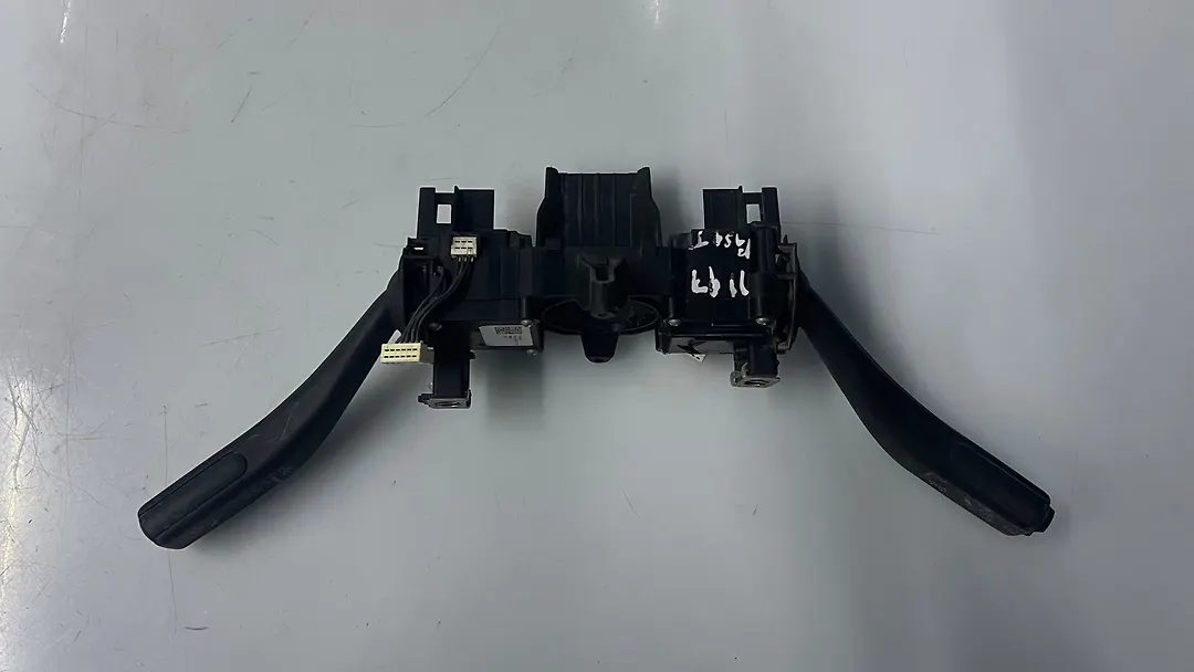Column switch - 2013 Volkswagen Passat