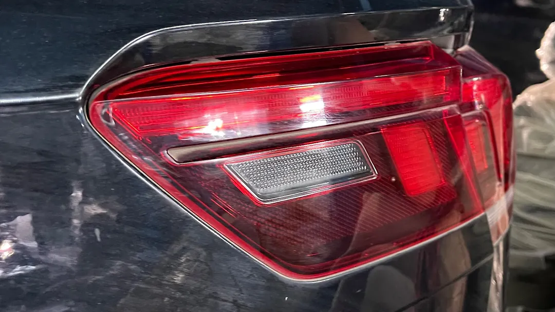 Trunk Light (RH) - 2020 Volkswagen Tiguan