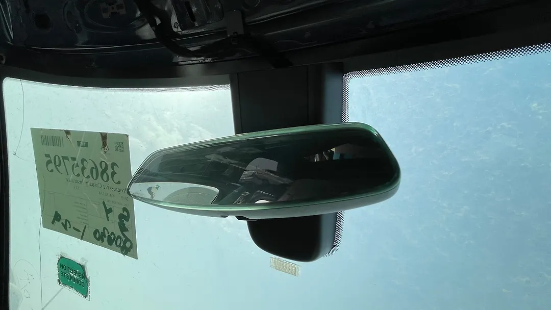 Rear view mirror - 2019 Cadillac XT4