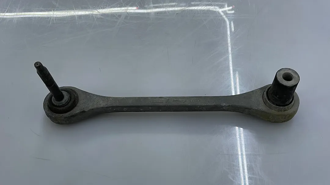 Upper arm (RH) - 2003 Audi A8