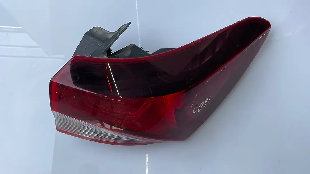 Tail Light (RH) - 2022 Chevrolet Trailblazer
