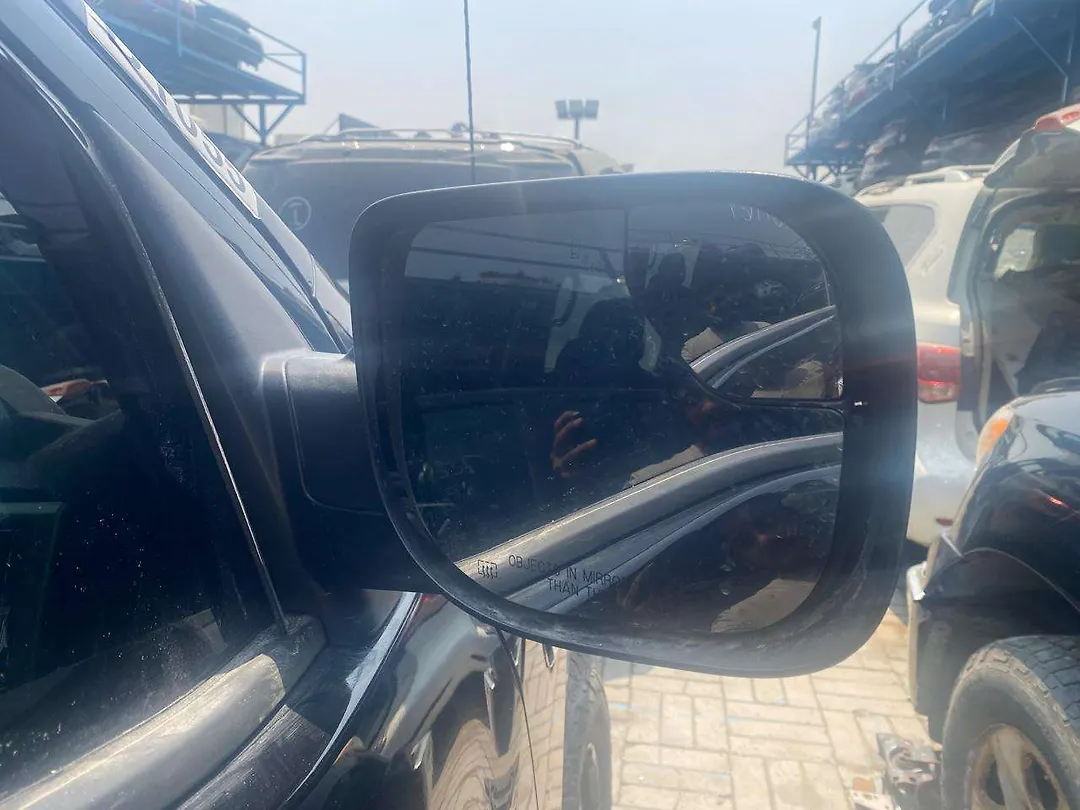 Side Mirror (RH) - 2017 Nissan Titan