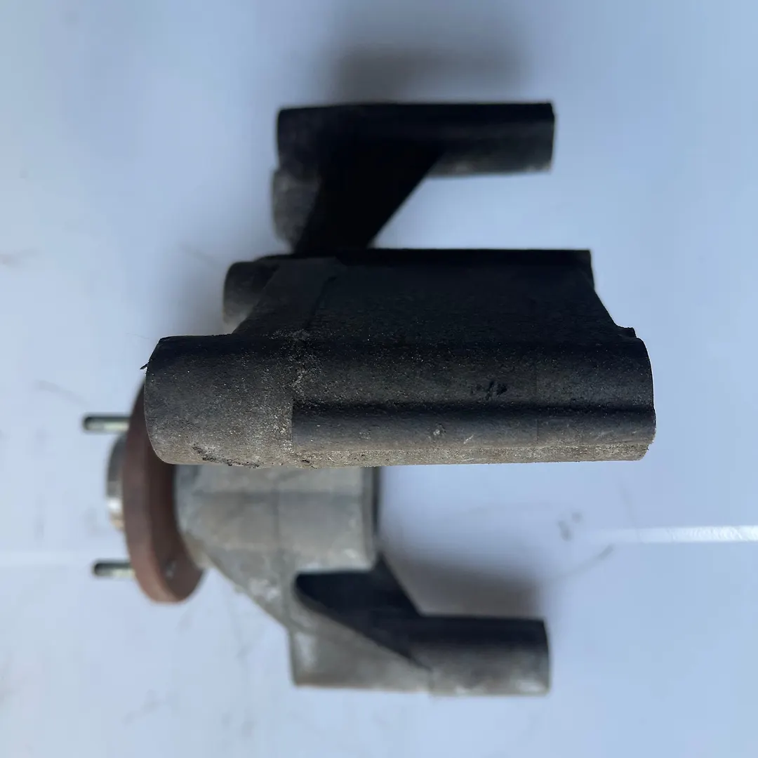 Clutch bracket - 2013 Infiniti QX56