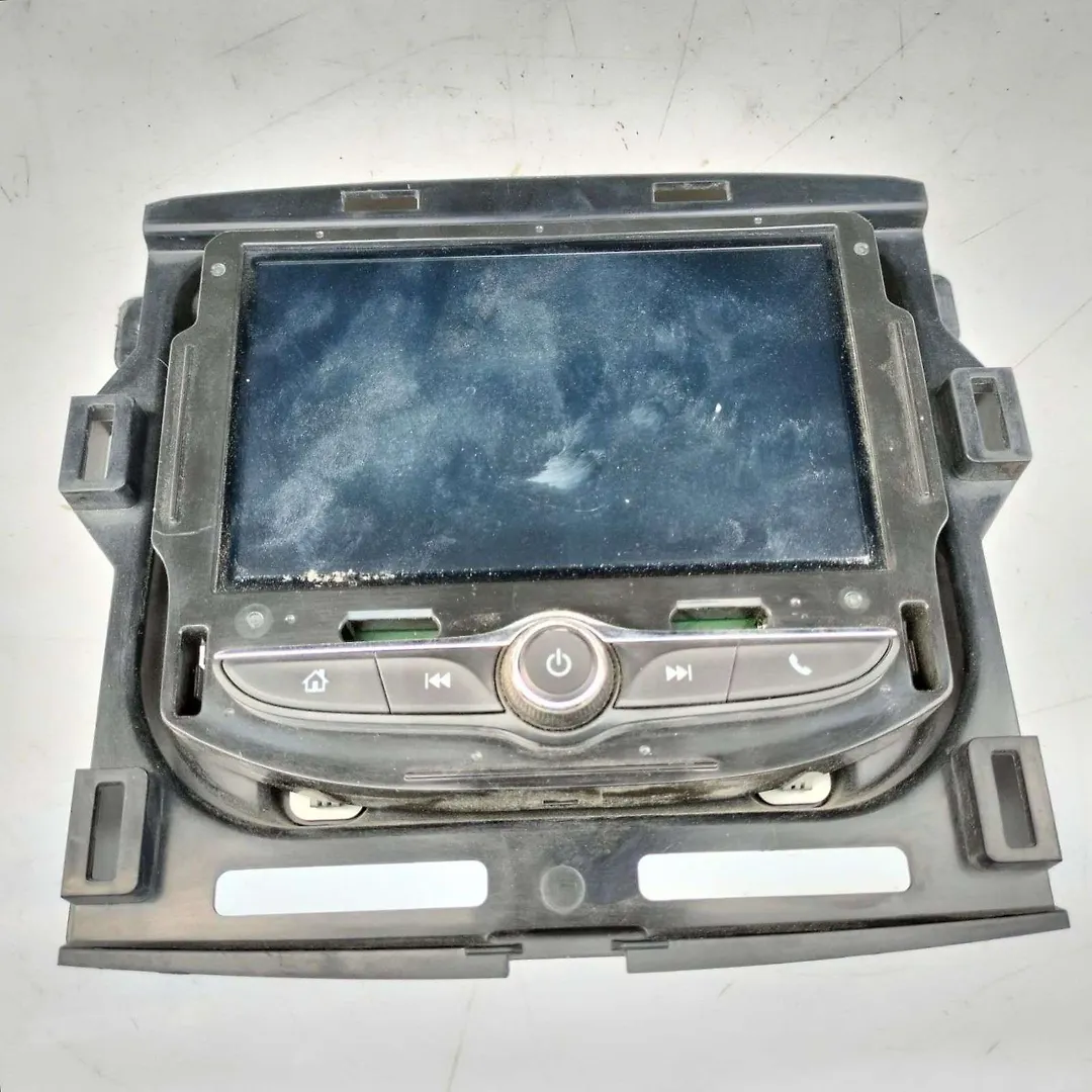 Info/GPS/TV Screen - 2019 Chevrolet Traverse