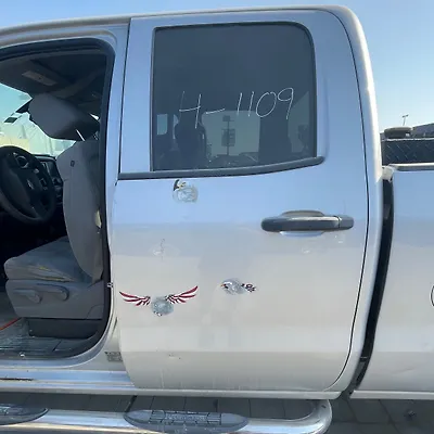 Door (LHB) - 2015 Chevrolet SILVERADO