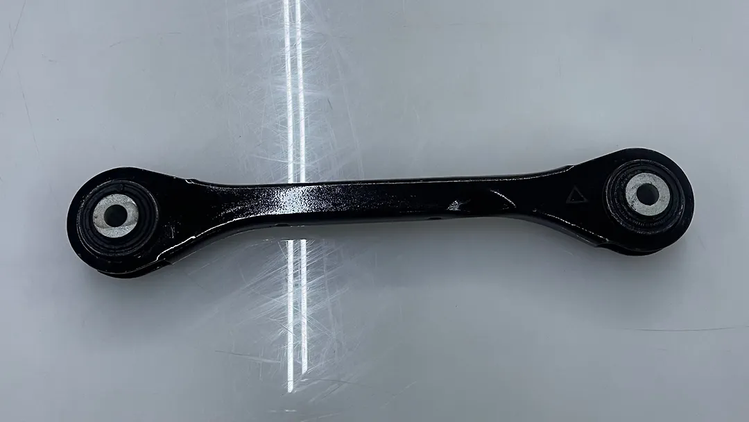 Lower arm (RH) - 2014 Audi A8 L