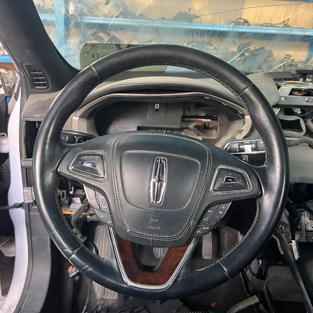 Steering Wheel - 2017 Lincoln MKZ