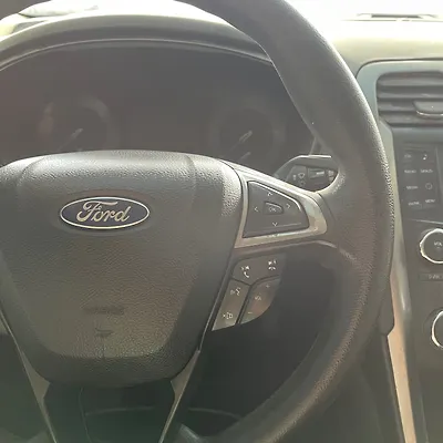 Steering wheel - 2017 Ford Fusion