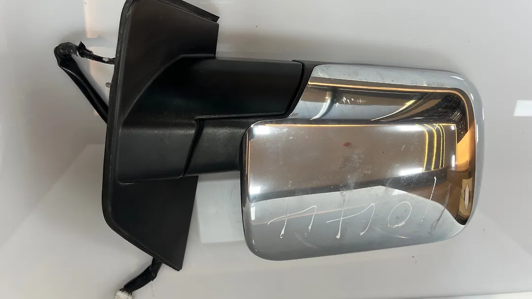 Side Mirror (RH) - 2012 Nissan Armada