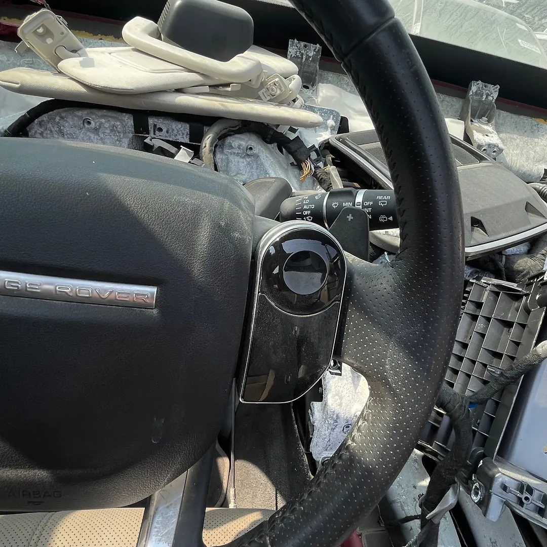 Steering wheel - 2019 Land Rover RANGE ROVER VELAR