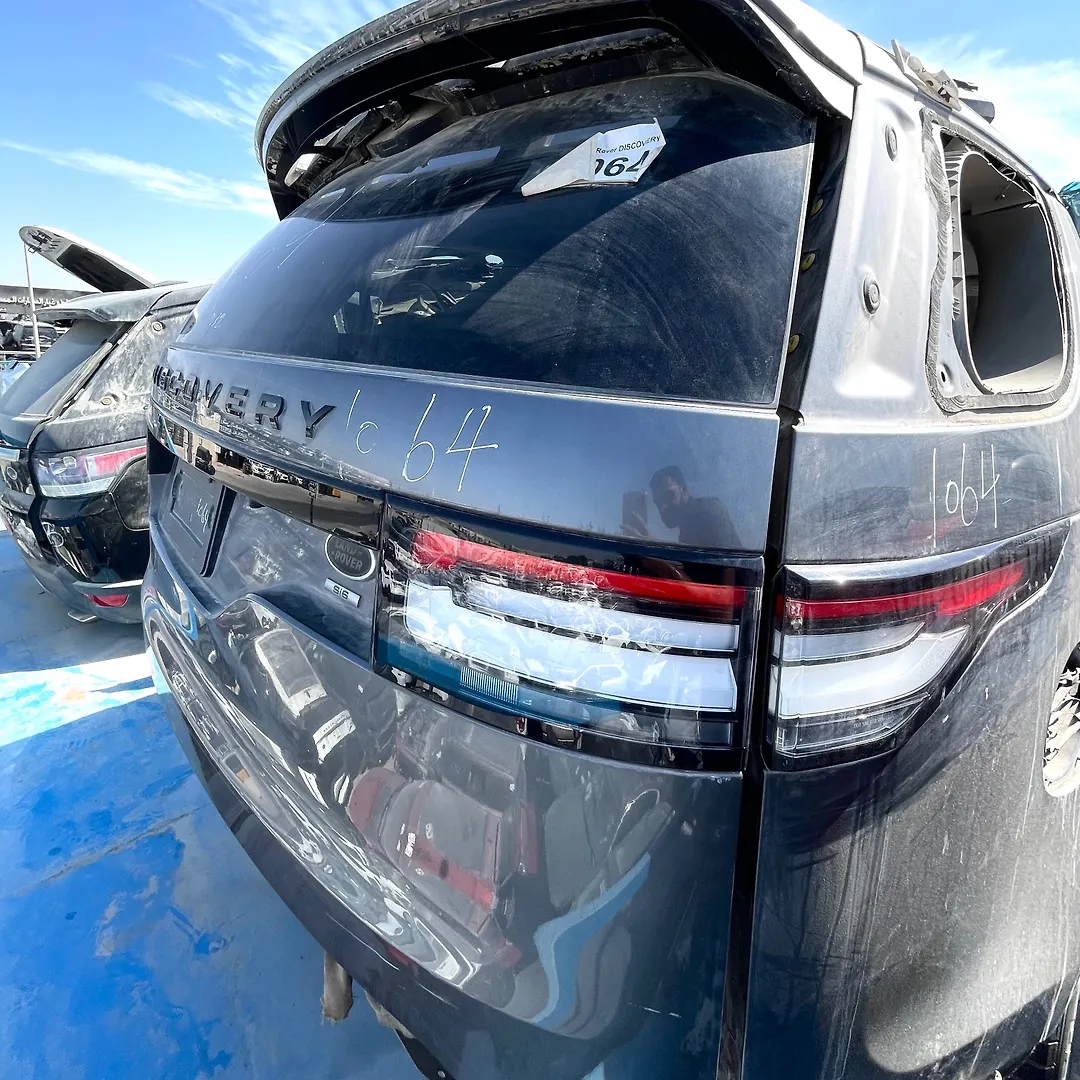 Trunk - 2017 Land Rover DISCOVERY