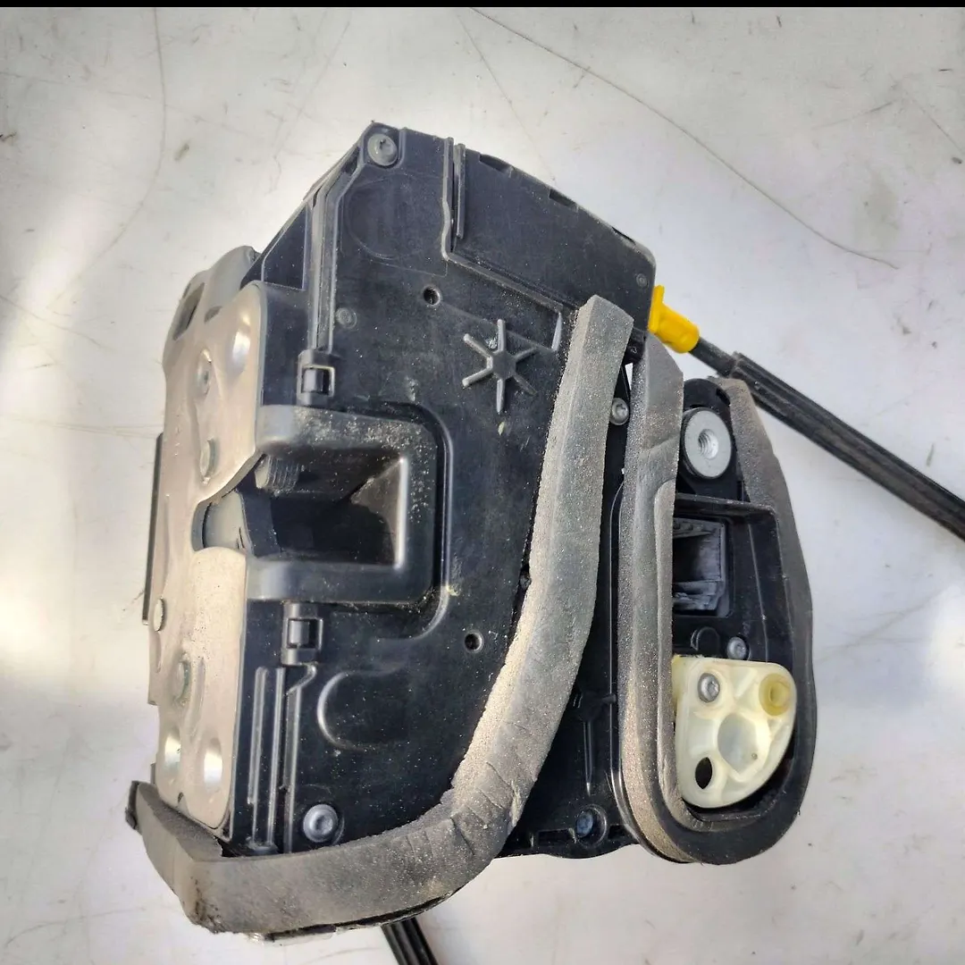 Door Lock(RHF) - 2020 Cadillac XT5