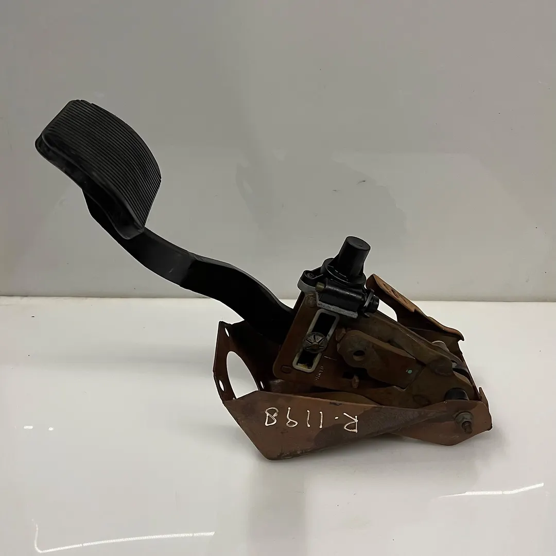 Pedal brake/clutch - 2010 Ford Expedition XLT