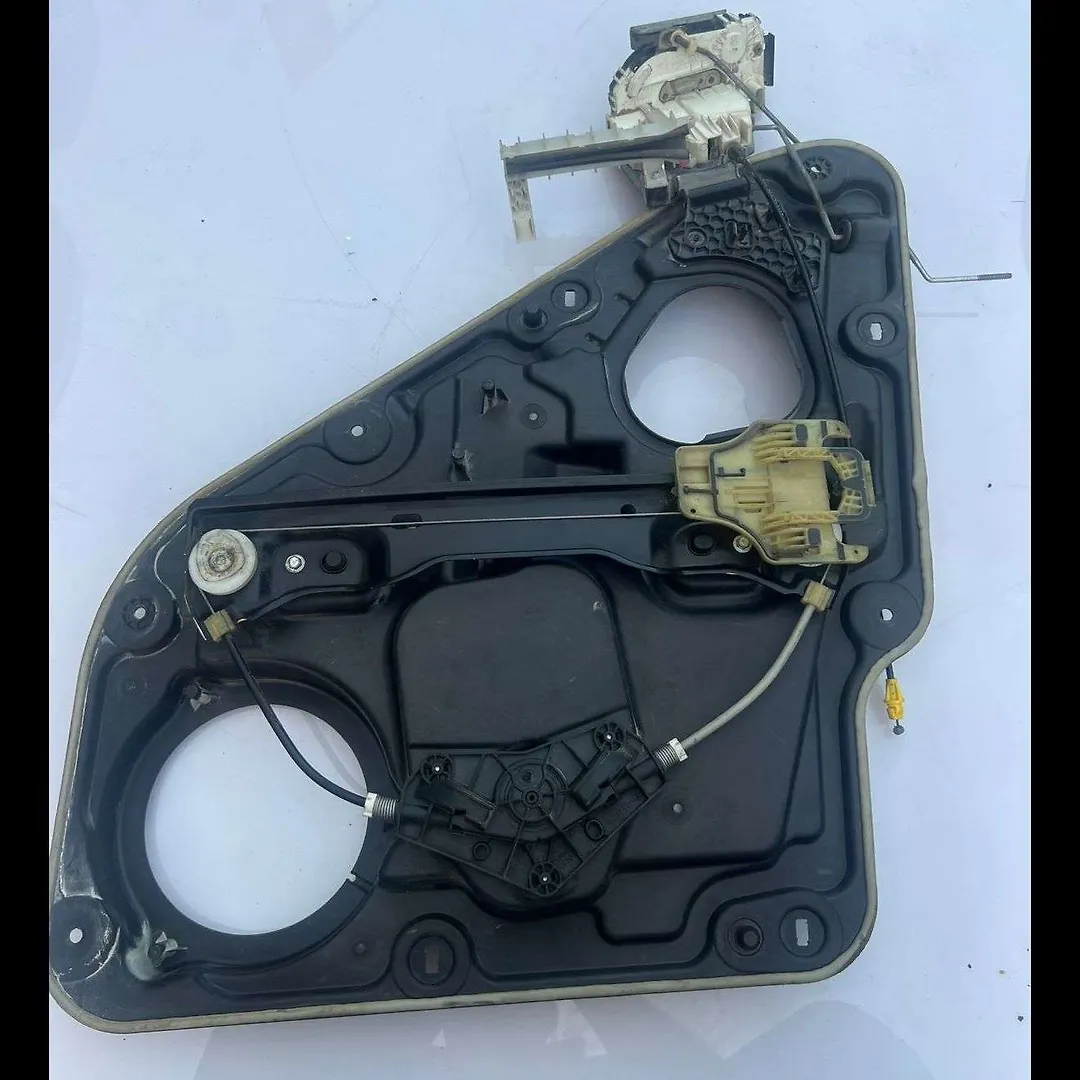 Door Motor (RHB) - 2014 Jeep GRAND CHEROKEE