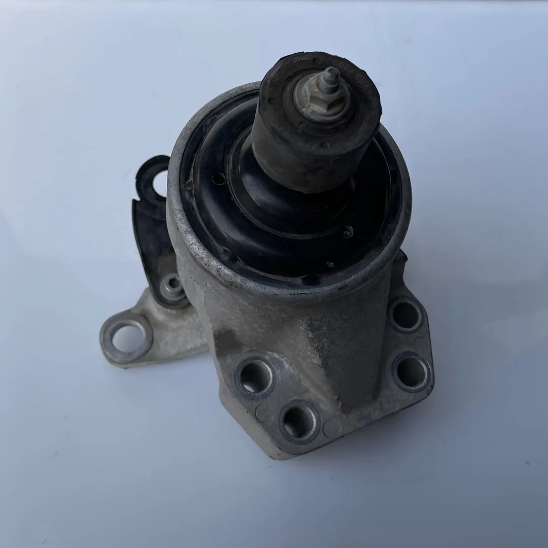 Mount (Engine) - 2016 Lincoln MKZ
