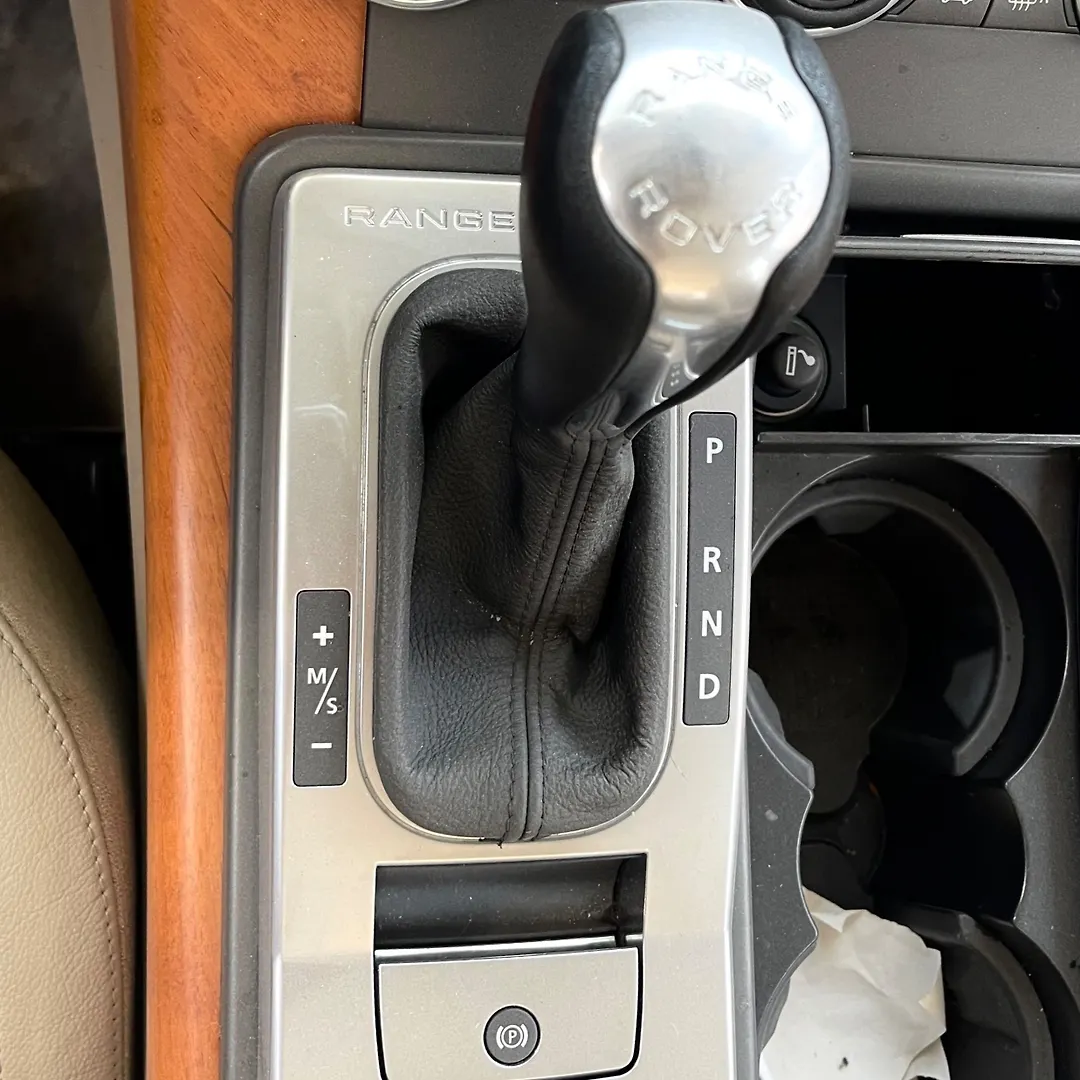 Gear Shift Knob(Automatic) - 2012 Land Rover RANGE ROVER SPORT