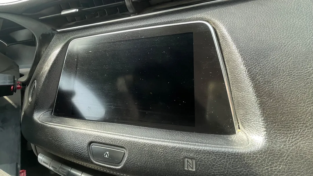 Info-gps-tv screen - 2019 Cadillac XT4