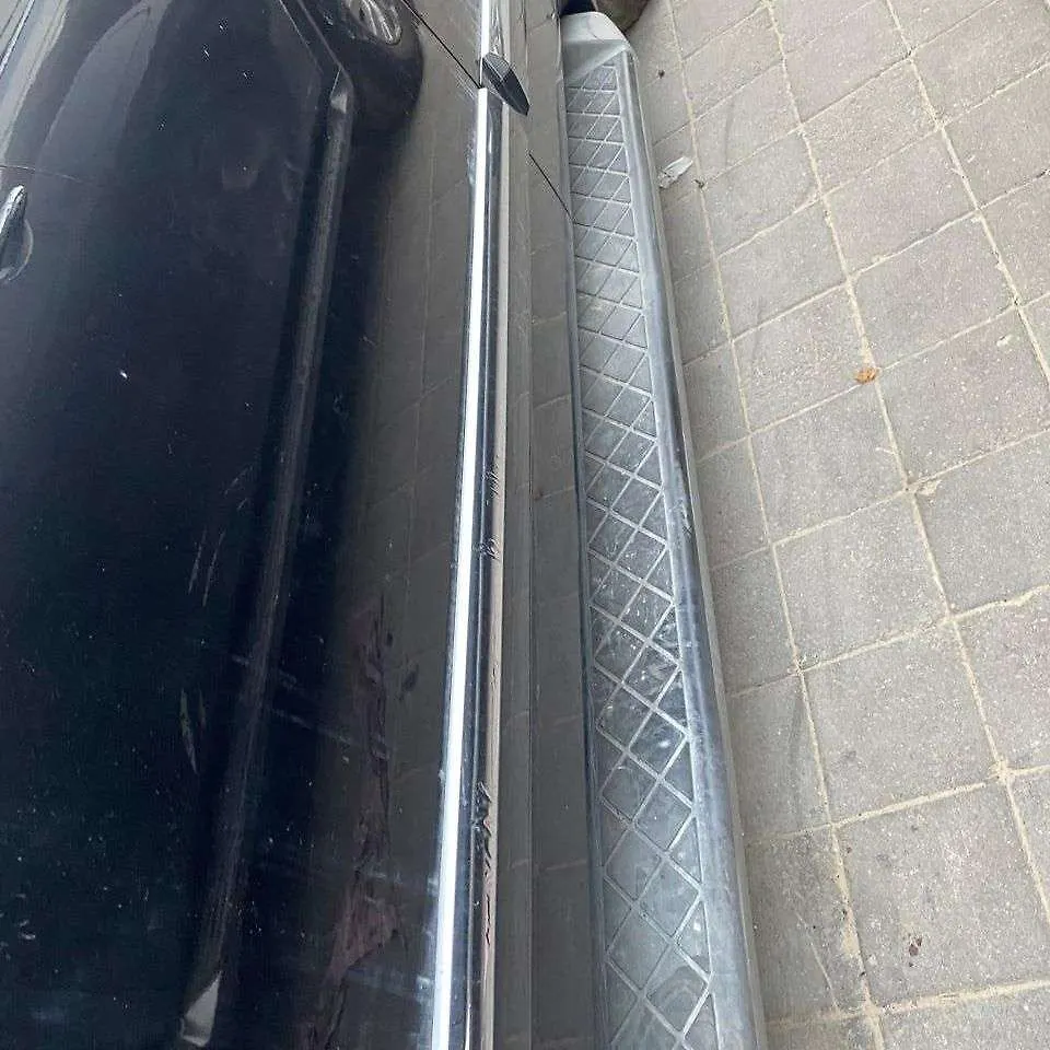 Running board - 2013 Nissan Armada