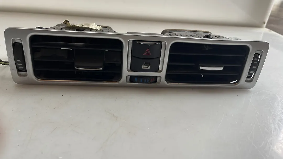 Ac Vent Penal - 2007 Land Rover RANGE ROVER VOGUE