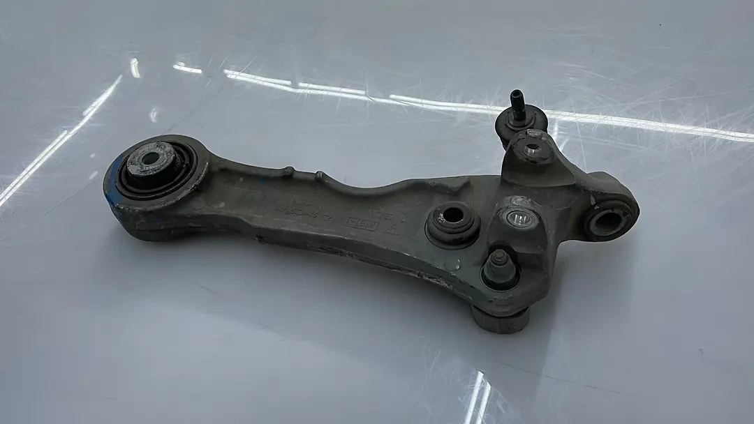 Lower arm (LH) - 2013 Jaguar XF