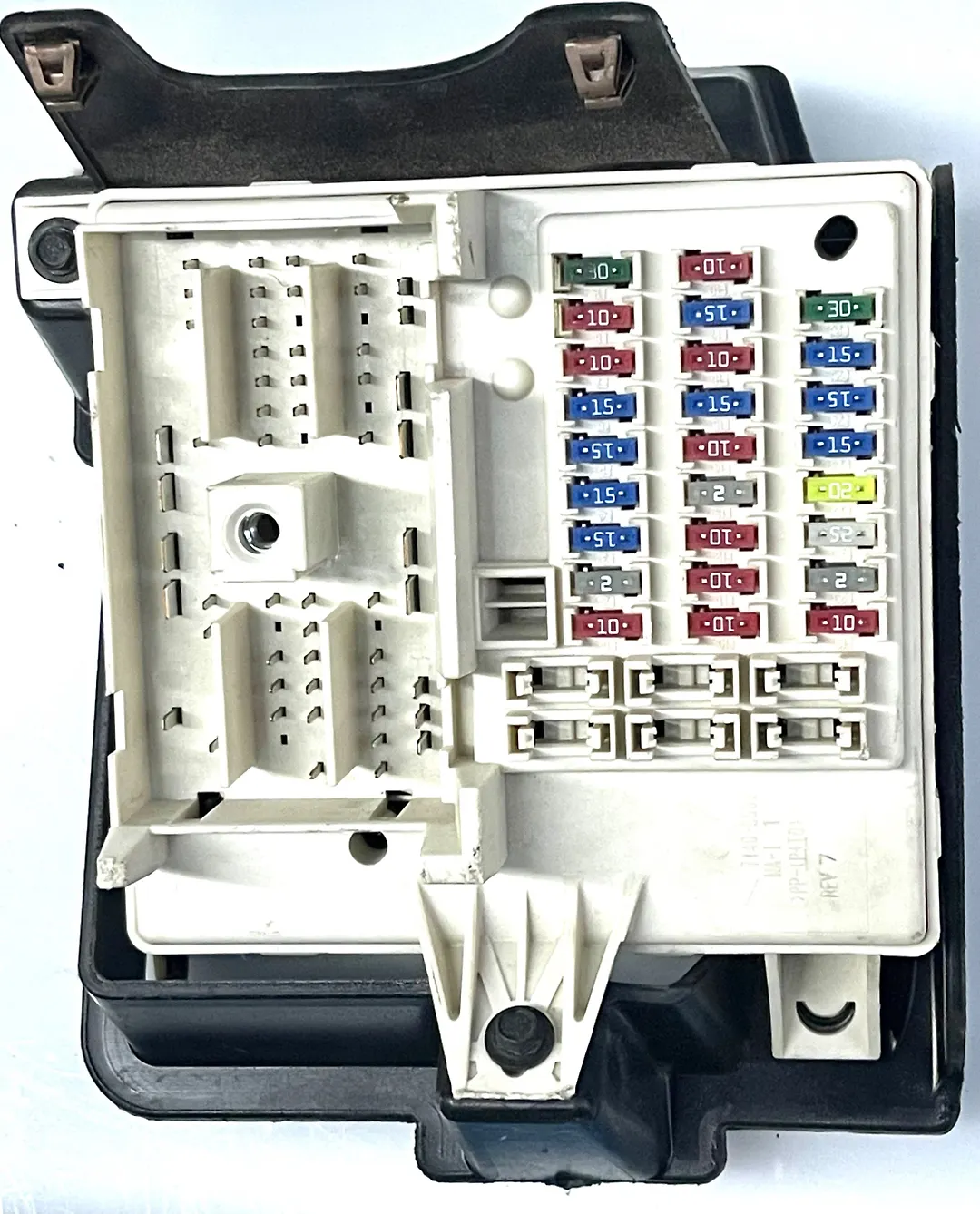 Fuse box - 2015 GMC Acadia