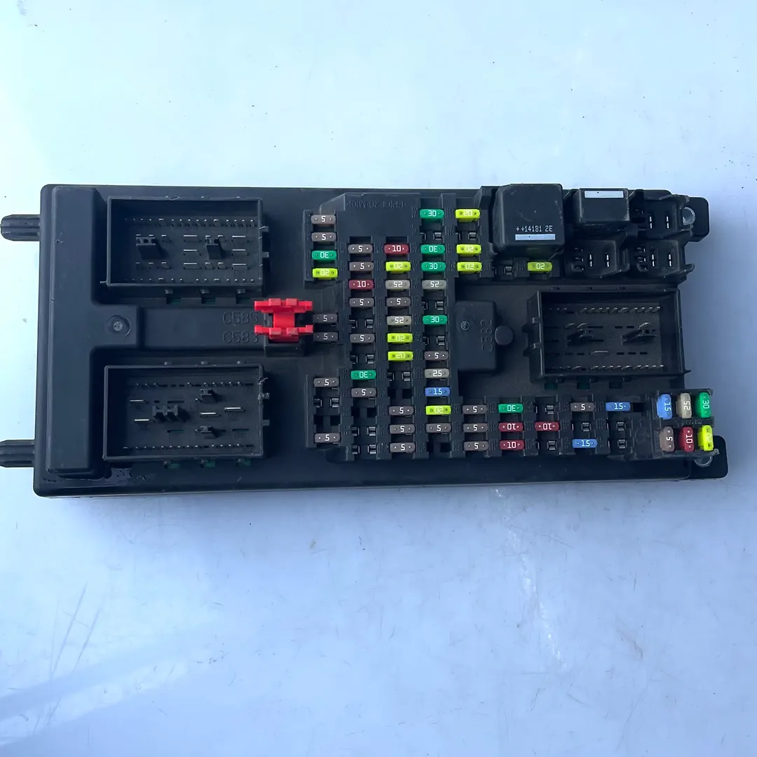 Rear boot fuse Box  - 2013 Jaguar XJ