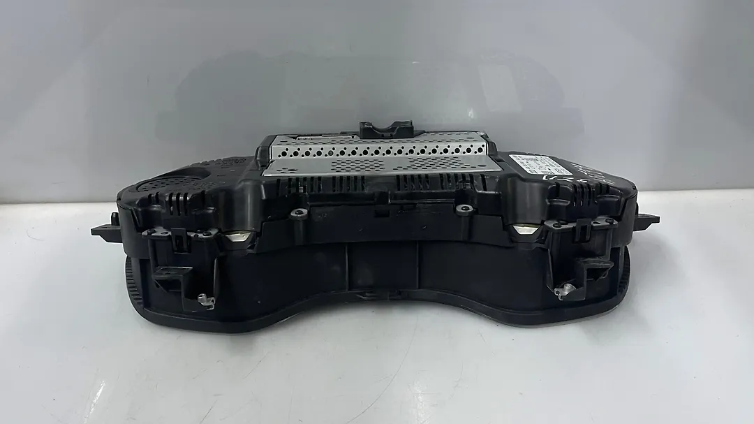 Speedometer - 2013 Audi A6