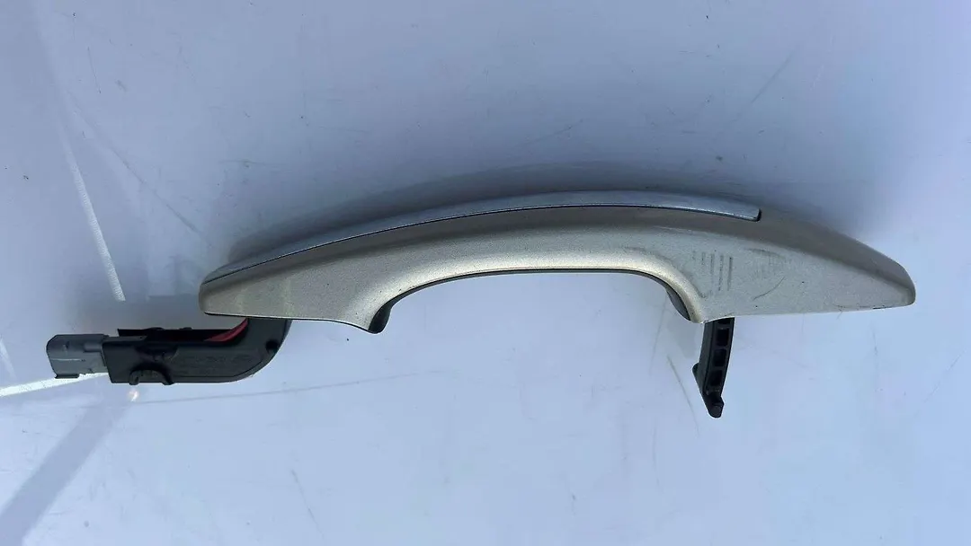 Door handle exterior RHB- 2017 Lincoln MKX