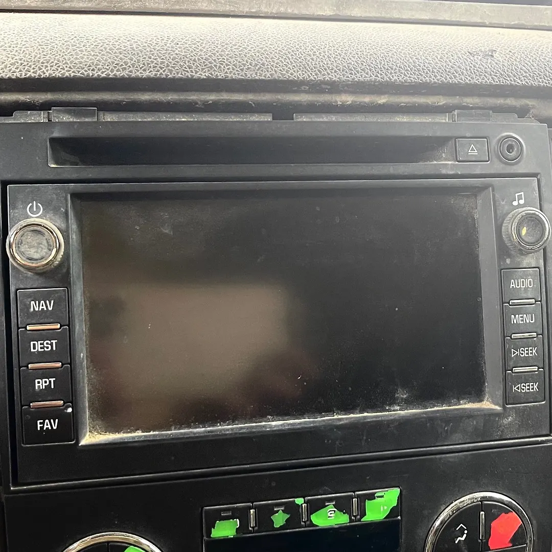 Info-gps-tv screen - 2010 GMC Yukon