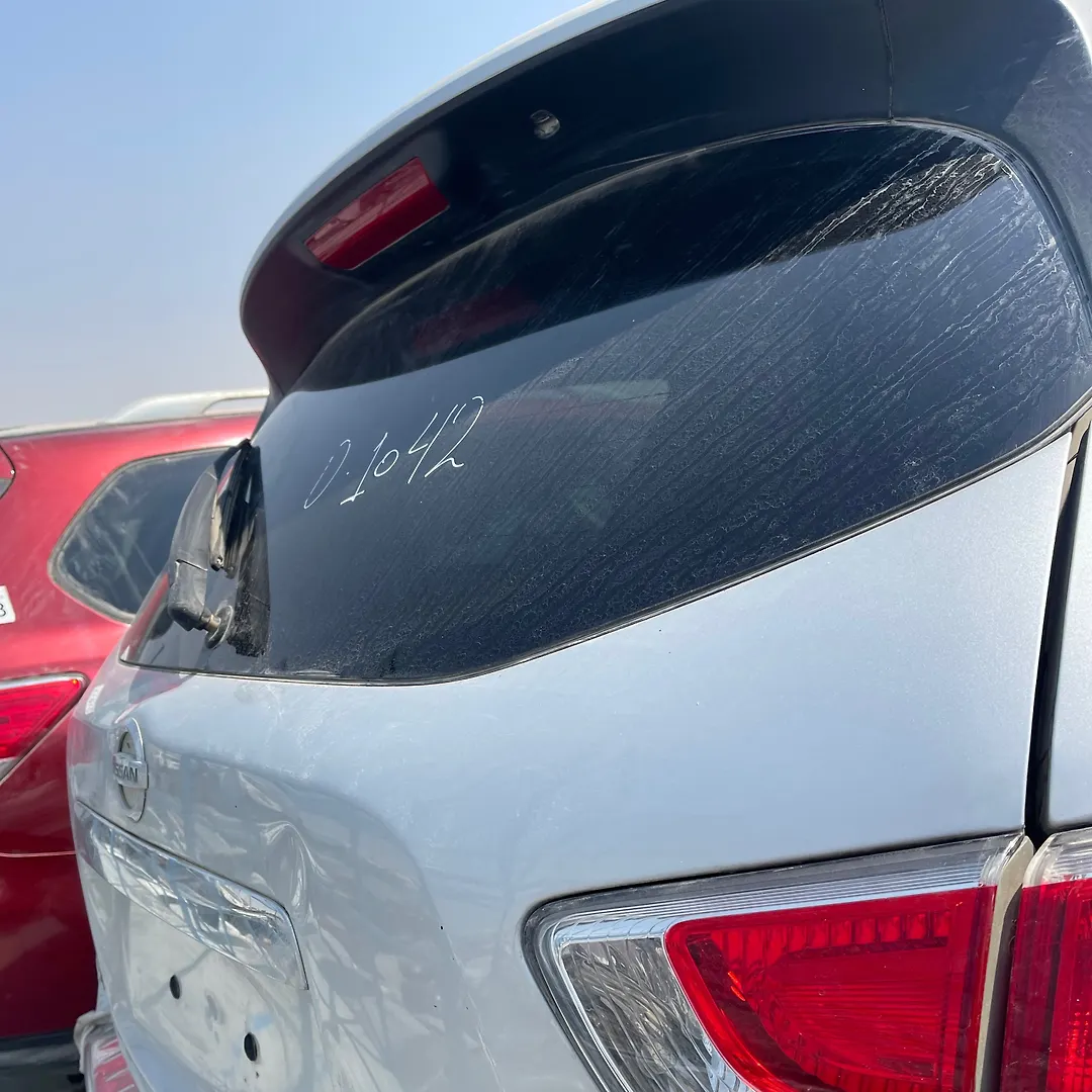 Trunk/hatch/tailgate - 2014 Nissan Pathfinder